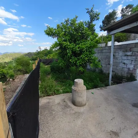 House With A Pool, Beautiful Views Дом отдыха