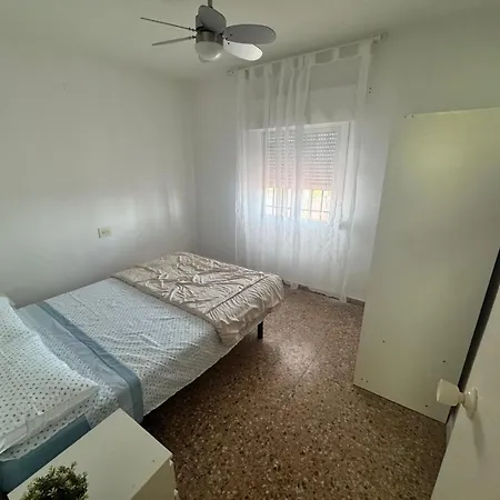 House With A Pool, Beautiful Views * Alcantera de Xuquer